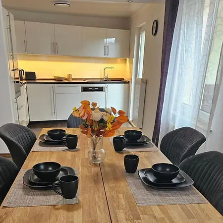 Ferienwohnung E